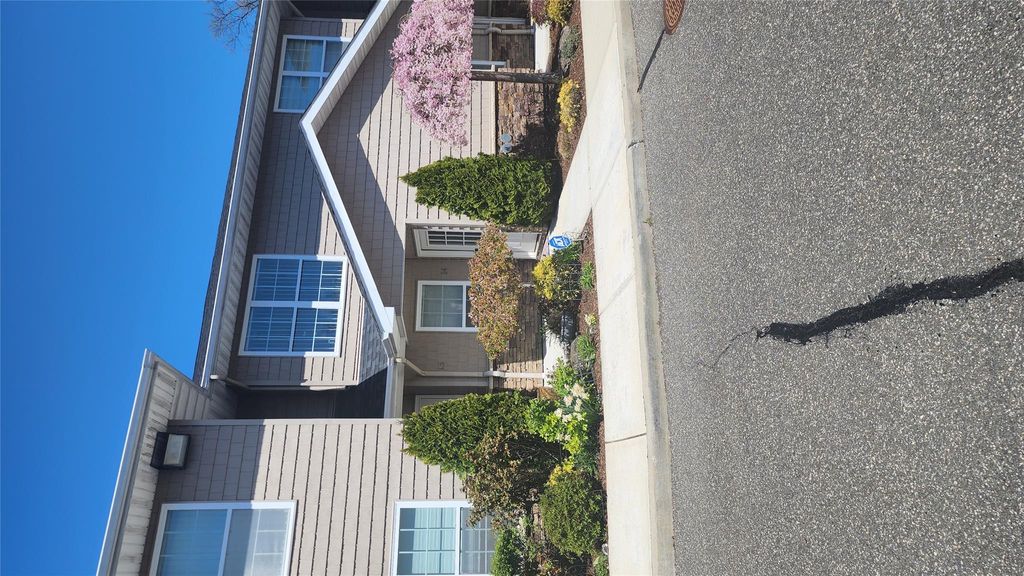 723 Carman Avenue 14, Westbury, NY 11590