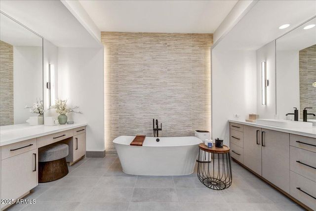 4938 N ASCENT Drive, Scottsdale, AZ 85251