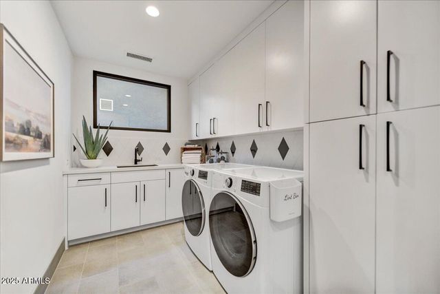 4938 N ASCENT Drive, Scottsdale, AZ 85251