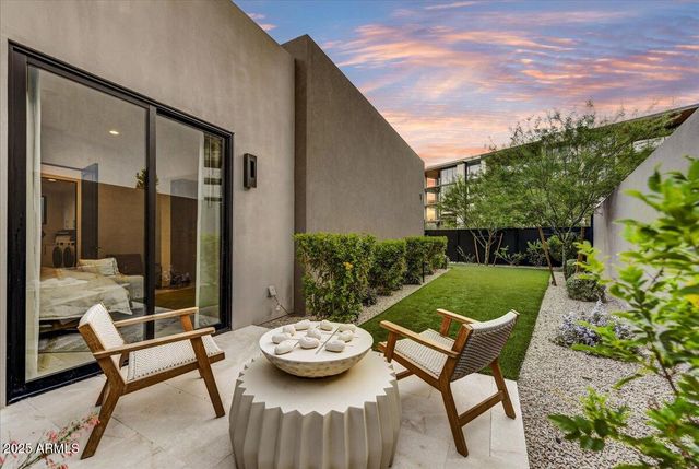 4938 N ASCENT Drive, Scottsdale, AZ 85251