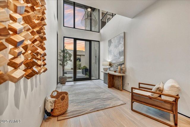 4938 N ASCENT Drive, Scottsdale, AZ 85251