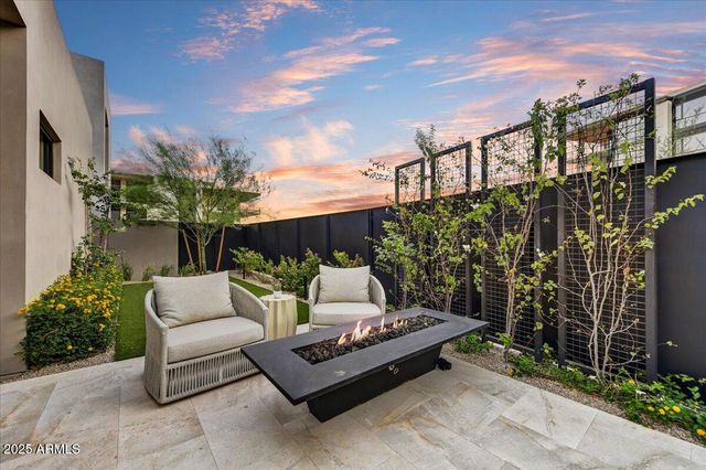 4938 N ASCENT Drive, Scottsdale, AZ 85251