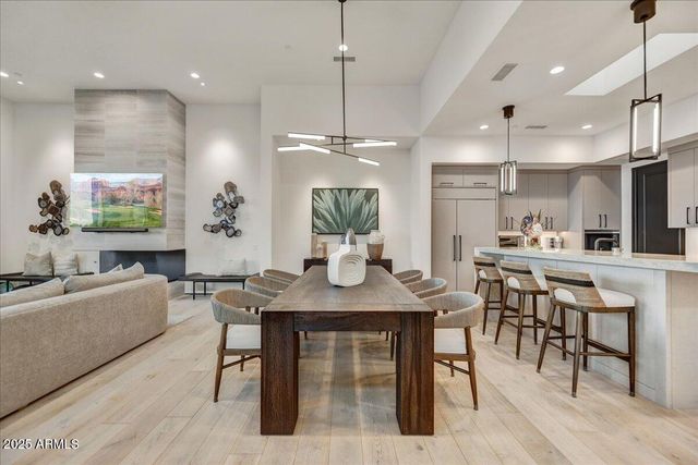 4938 N ASCENT Drive, Scottsdale, AZ 85251