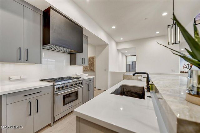 4938 N ASCENT Drive, Scottsdale, AZ 85251