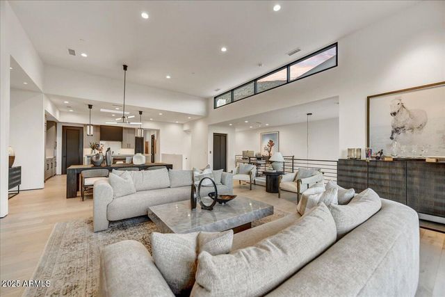 4938 N ASCENT Drive, Scottsdale, AZ 85251