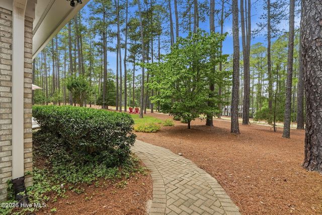 45 Pinewild Drive, Pinehurst, NC 28374