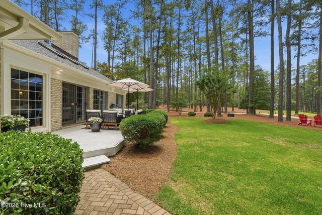 45 Pinewild Drive, Pinehurst, NC 28374