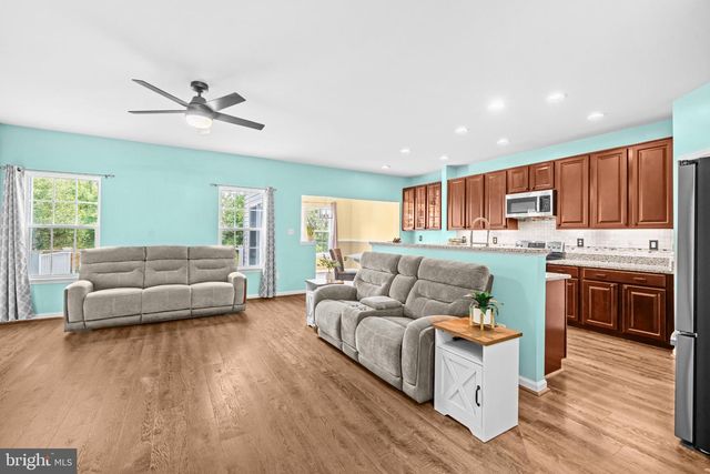 177 KILLIAN LN, Charles Town, WV 25414