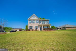 10 Edgewater Court, Covington, GA 30016