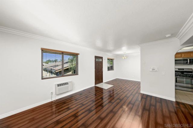 2744 B St 206, San Diego, CA 92102