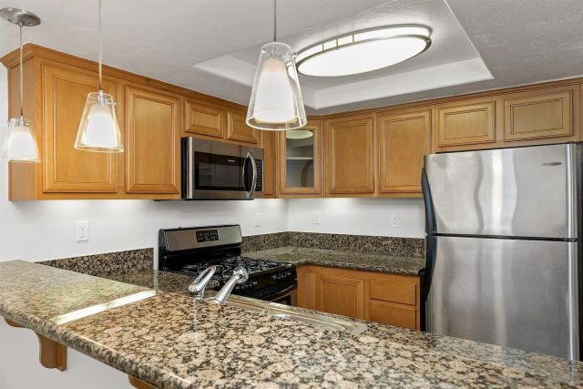 2744 B St 206, San Diego, CA 92102