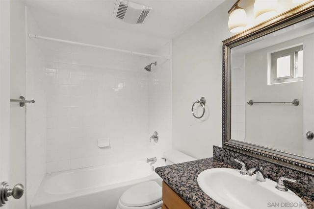 2744 B St 206, San Diego, CA 92102