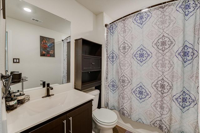 232 Euclid LN, Kyle, TX 78640