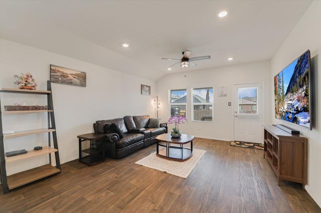 232 Euclid LN, Kyle, TX 78640