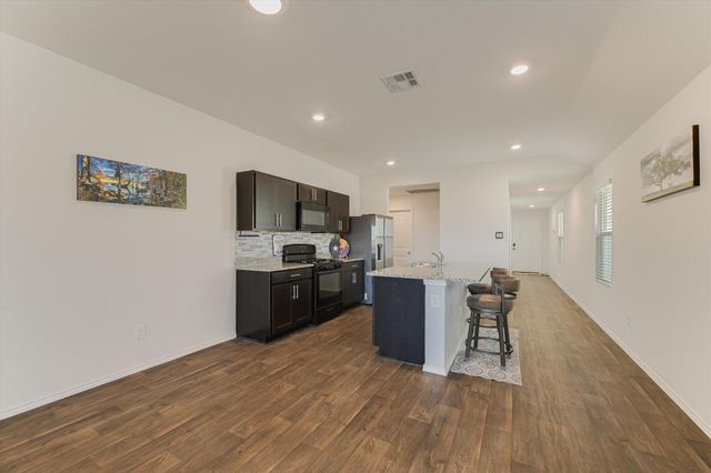 232 Euclid LN, Kyle, TX 78640