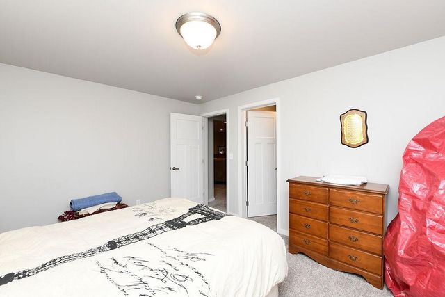 2723 W Westwood Street W, West Fargo, ND 58078