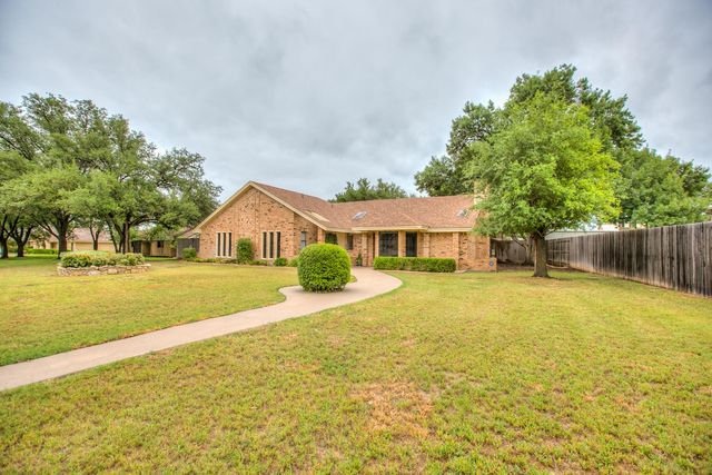3221 Ridgecrest Lane, San Angelo, TX 76904