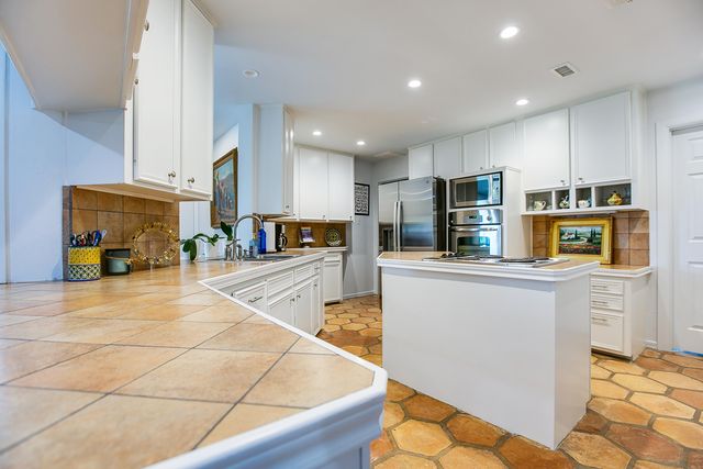 3221 Ridgecrest Lane, San Angelo, TX 76904