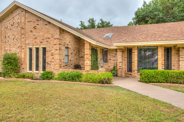3221 Ridgecrest Lane, San Angelo, TX 76904
