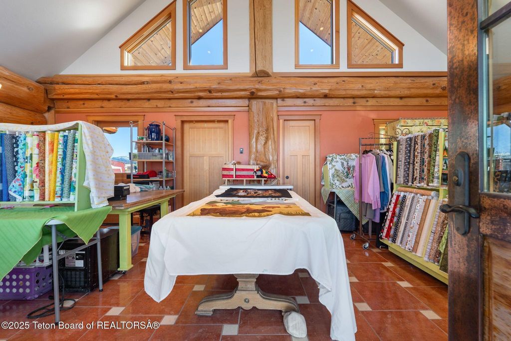 1221 N HIGHWAY 33, Driggs, ID 83422 photo 7