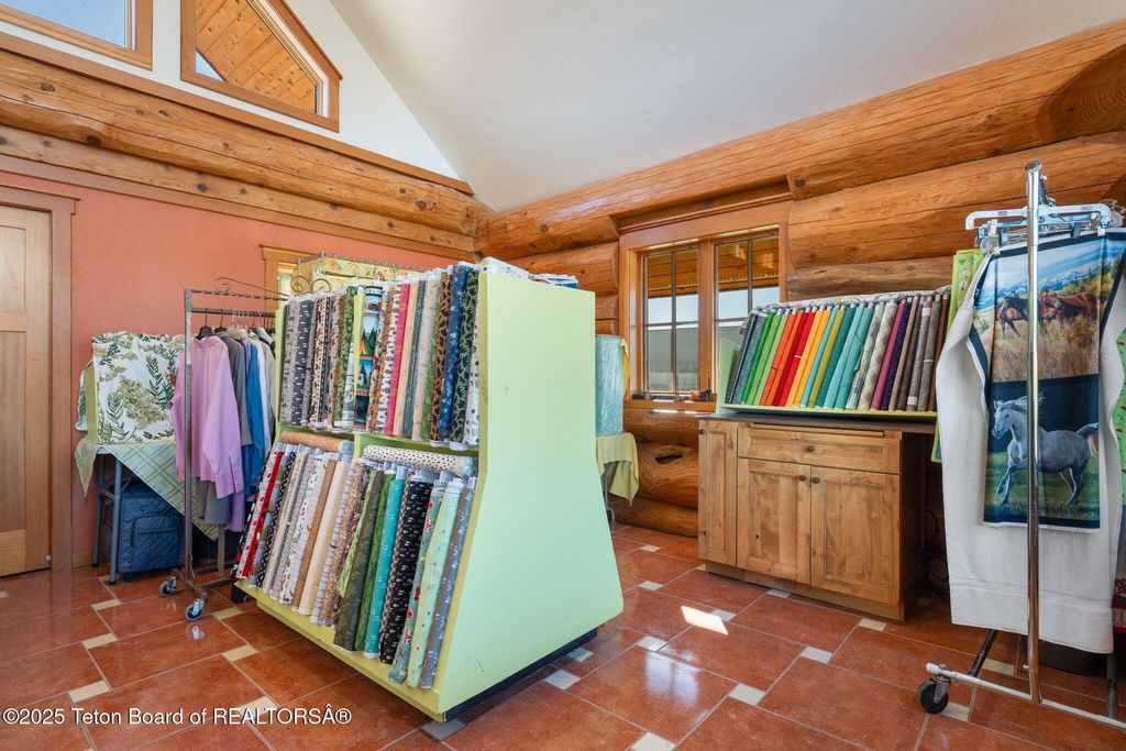 1221 N HIGHWAY 33, Driggs, ID 83422 photo 9