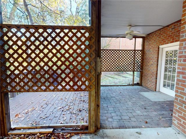 914 Flicker Lane, High Point, NC 27262