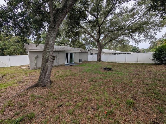 2804 APPLEWOOD DRIVE, Clearwater, FL 33759