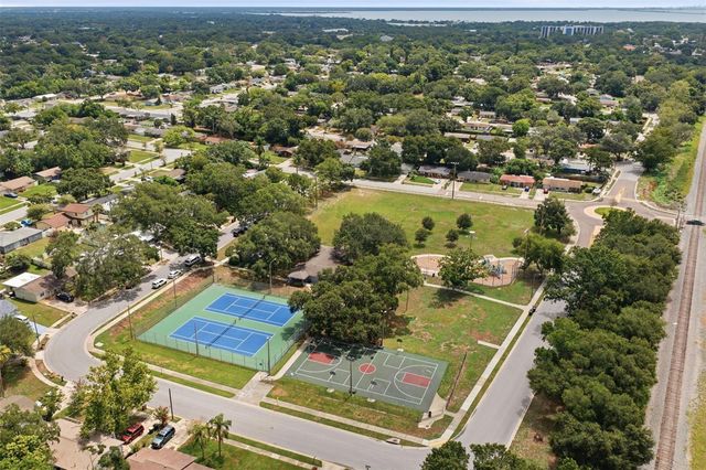 2804 APPLEWOOD DRIVE, Clearwater, FL 33759
