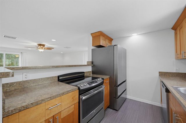 2804 APPLEWOOD DRIVE, Clearwater, FL 33759