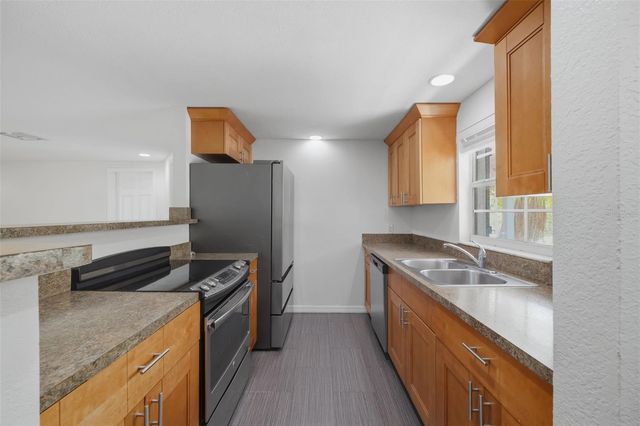 2804 APPLEWOOD DRIVE, Clearwater, FL 33759