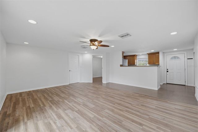 2804 APPLEWOOD DRIVE, Clearwater, FL 33759