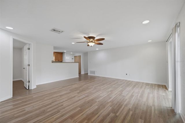 2804 APPLEWOOD DRIVE, Clearwater, FL 33759