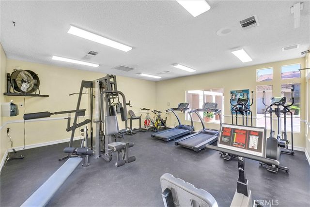 1980 Las Colinas Circle 301, Corona, CA 92879