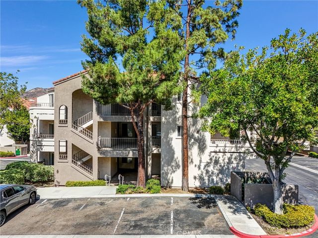 1980 Las Colinas Circle 301, Corona, CA 92879