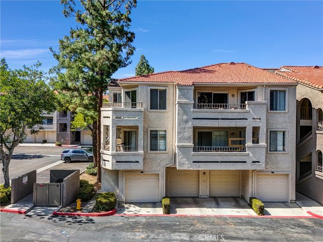 1980 Las Colinas Circle 301, Corona, CA 92879
