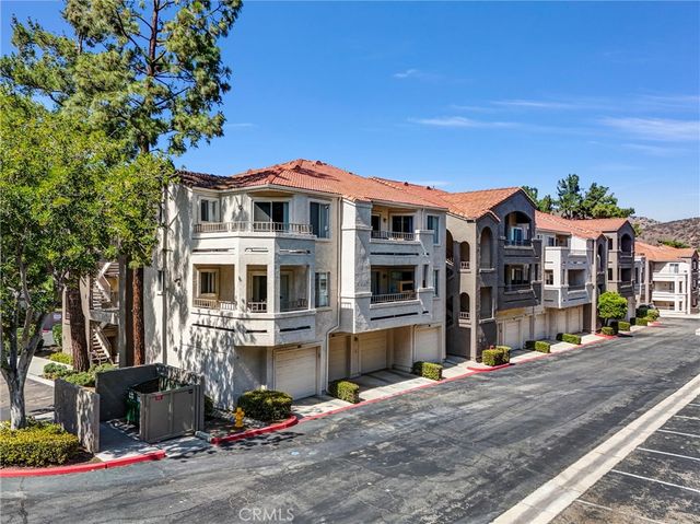 1980 Las Colinas Circle 301, Corona, CA 92879