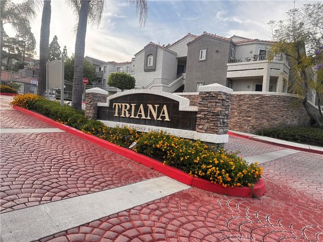 1980 Las Colinas Circle 301, Corona, CA 92879