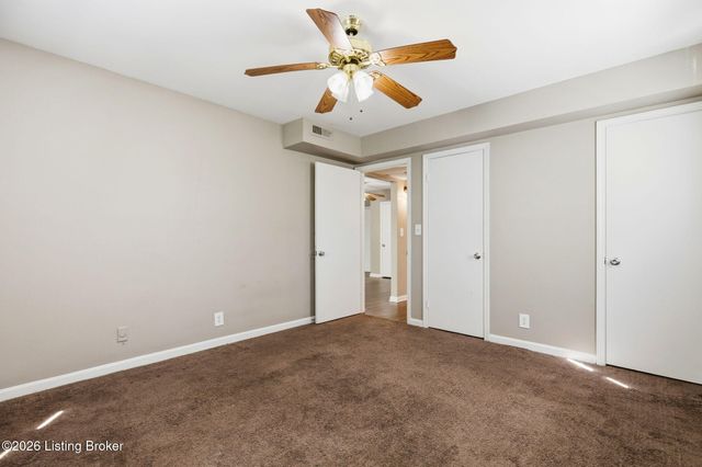 319 Idlewylde Dr 8, Louisville, KY 40206