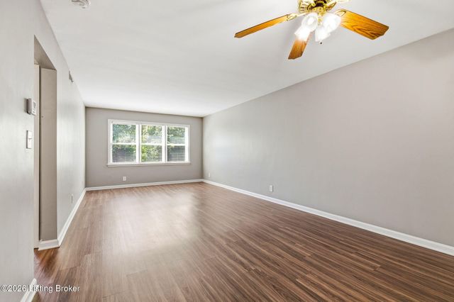 319 Idlewylde Dr 8, Louisville, KY 40206