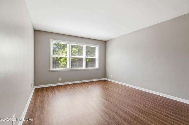 319 Idlewylde Dr 8, Louisville, KY 40206