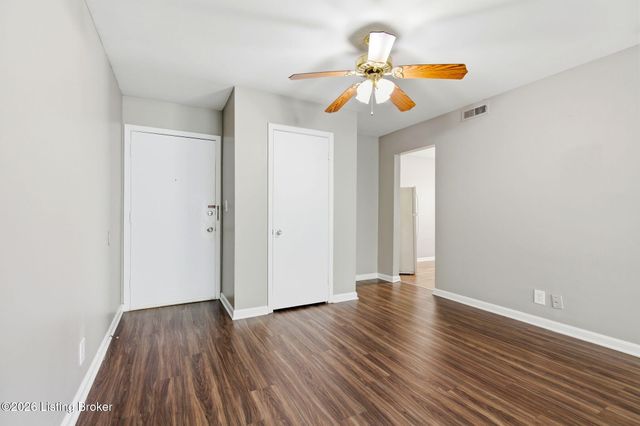 319 Idlewylde Dr 8, Louisville, KY 40206