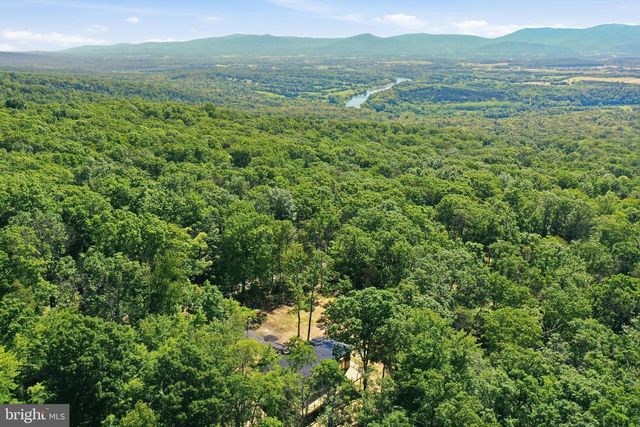 1307 CARDINAL DR, Luray, VA 22835