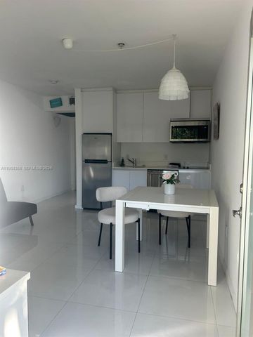 801 15th St 202, Miami Beach, FL 33139