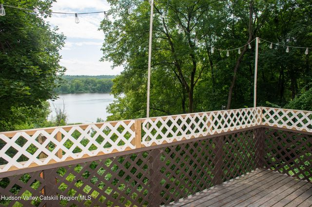 1080 Route 144, New Baltimore, NY 12124