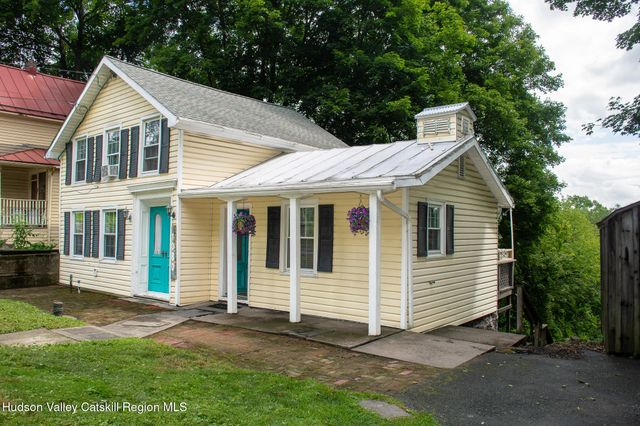 1080 Route 144, New Baltimore, NY 12124