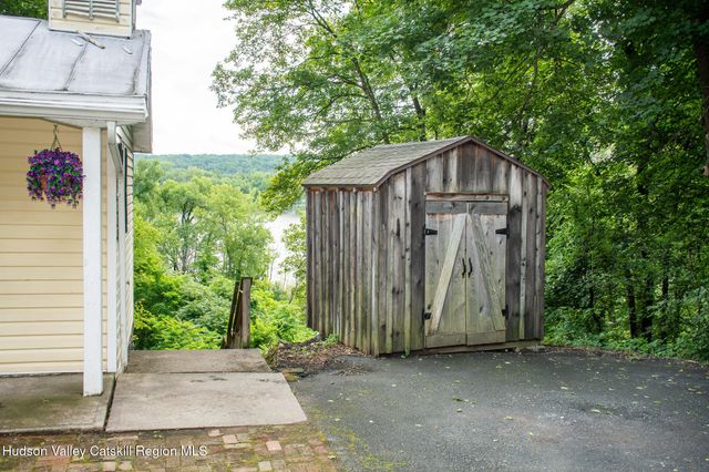 1080 Route 144, New Baltimore, NY 12124