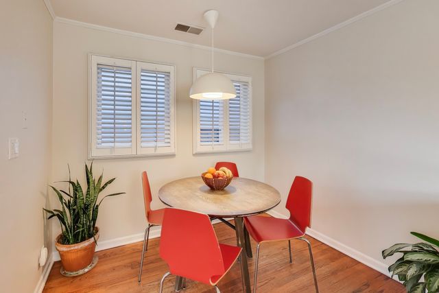 3442 N DAMEN Avenue 3, Chicago, IL 60618