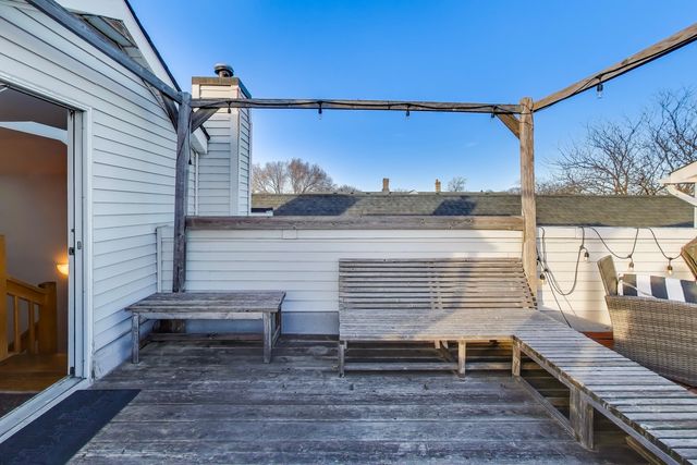 3442 N DAMEN Avenue 3, Chicago, IL 60618