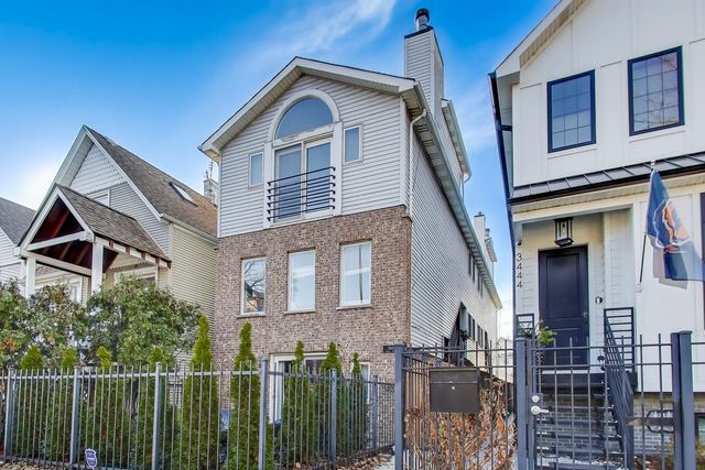 3442 N DAMEN Avenue 3, Chicago, IL 60618