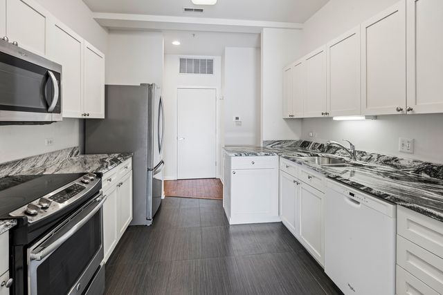 1415 Sherman Avenue 405, Evanston, IL 60201